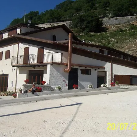 Farm stay Bio Agriturismo Valle Scannese